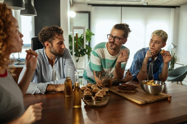 Comment organiser une soirée de dégustation de champagne dans un bar à vins de luxe?